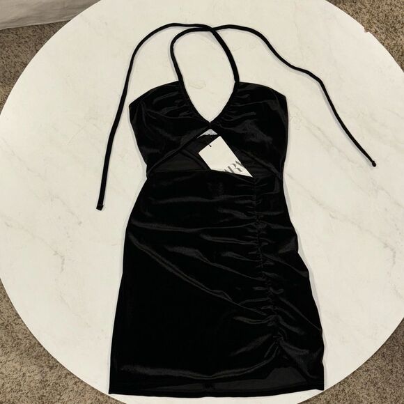 Zara Velvet Mini Dress Black Cutout Halter Going Out Party Size XS NWT - Picture 5 of 8